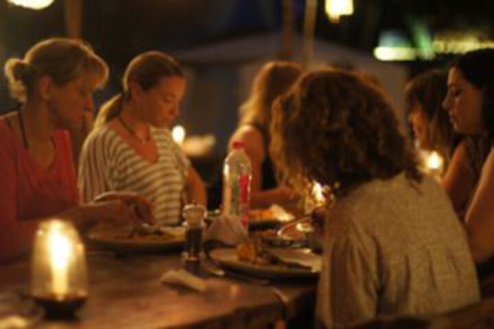 Dining 12 of 42