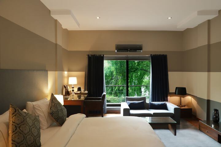 Room 22 of 45