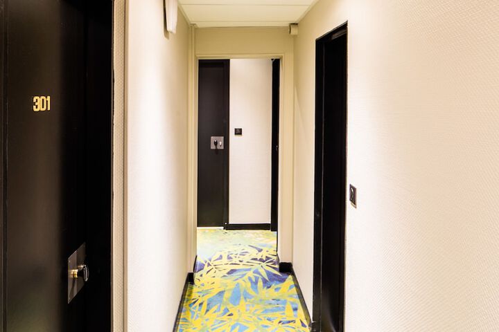 Hotel Interior 84 of 89