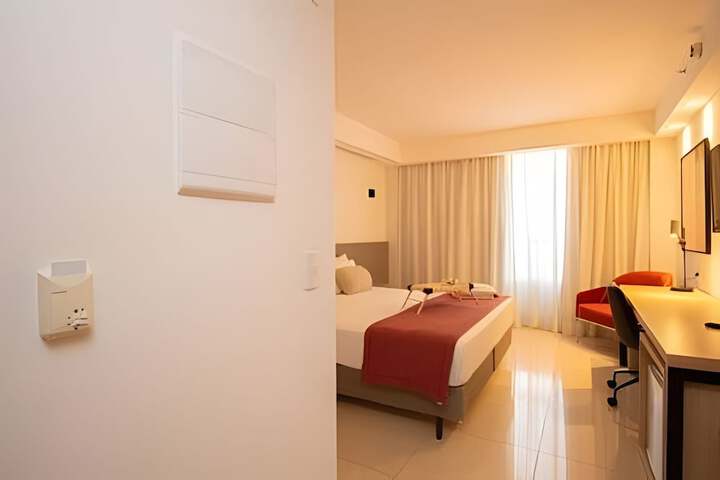 Room 6 of 29