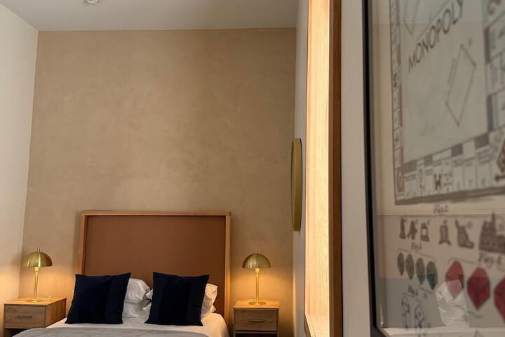 Room 69 of 153