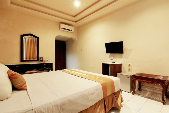 Room 9 of 89