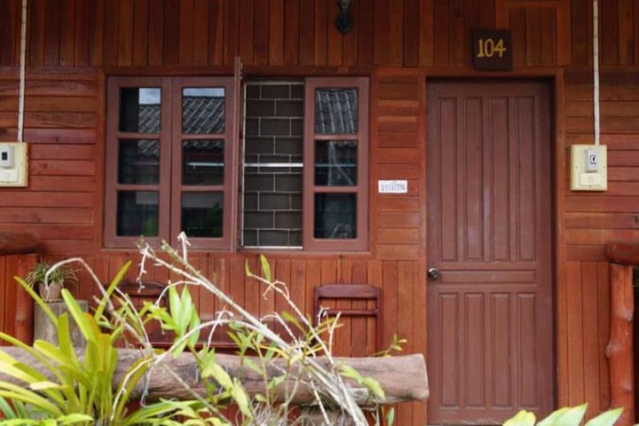 Room 2 of 58