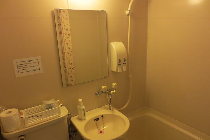 Room 34 of 44