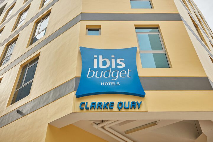 Hotel Entry