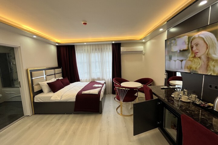Room 31 of 108