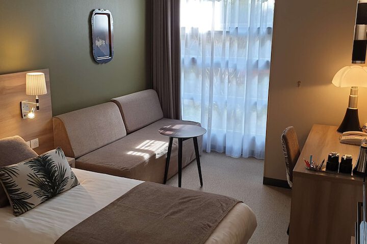 Room 26 of 49