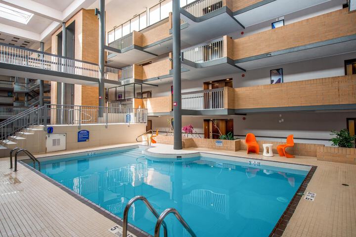 Pool 17 of 41