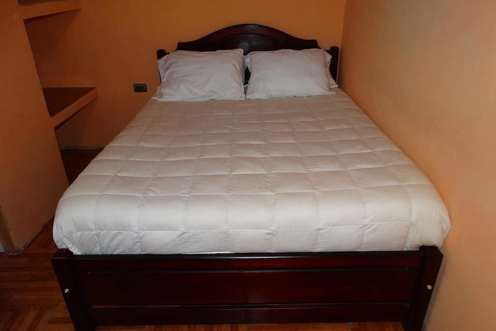 Room 6 of 6