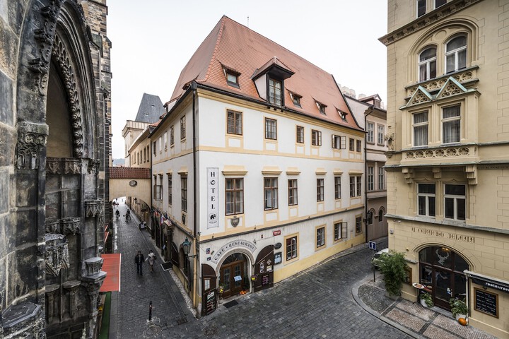 Hotel 55 of 61