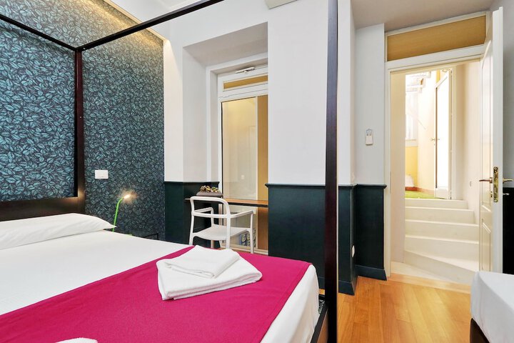 Room 3 of 35