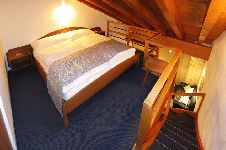 Room 26 of 120