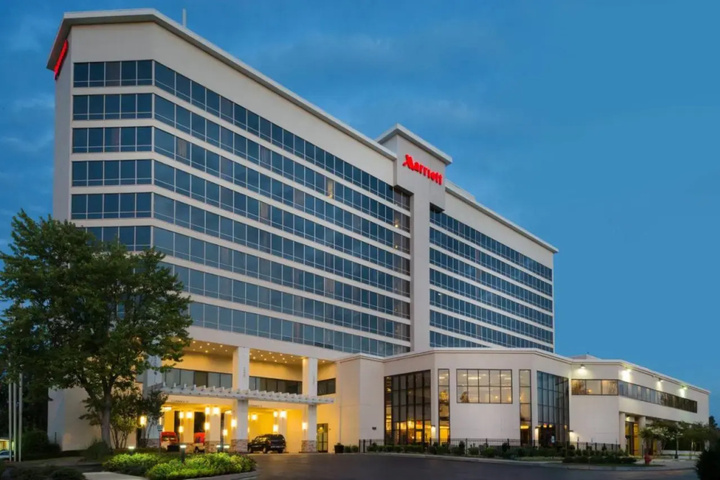Exterior of Holiday Inn Select Memphis East