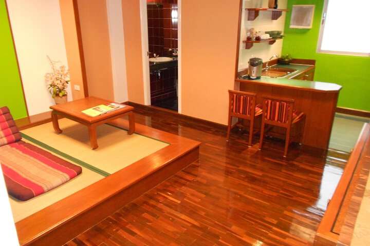 Room 6 of 48