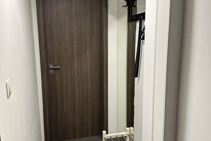 Room 42 of 167