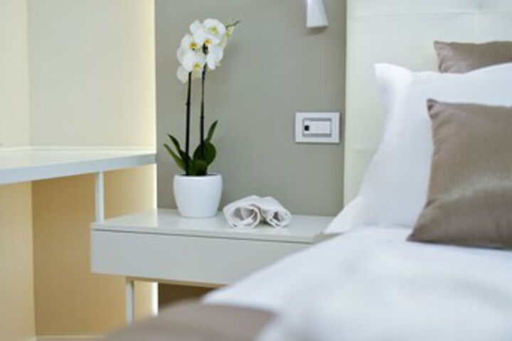 Room 18 of 28