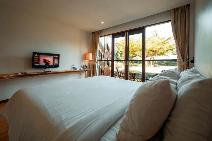 Room 9 of 26