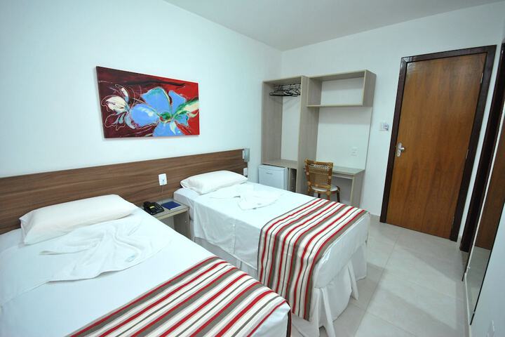 Room 16 of 34