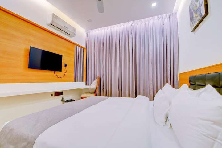 Room 5 of 27