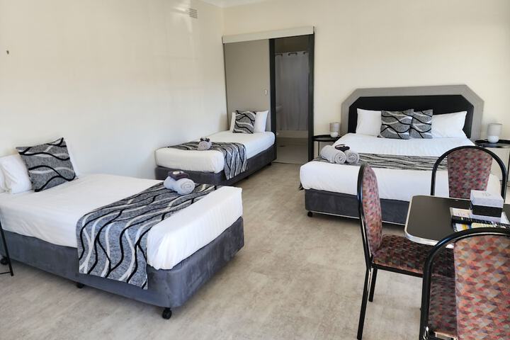 Room 20 of 28