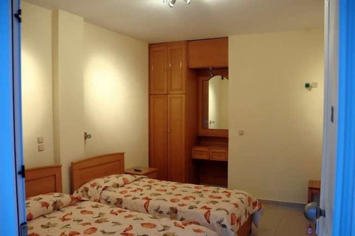Room 5 of 24