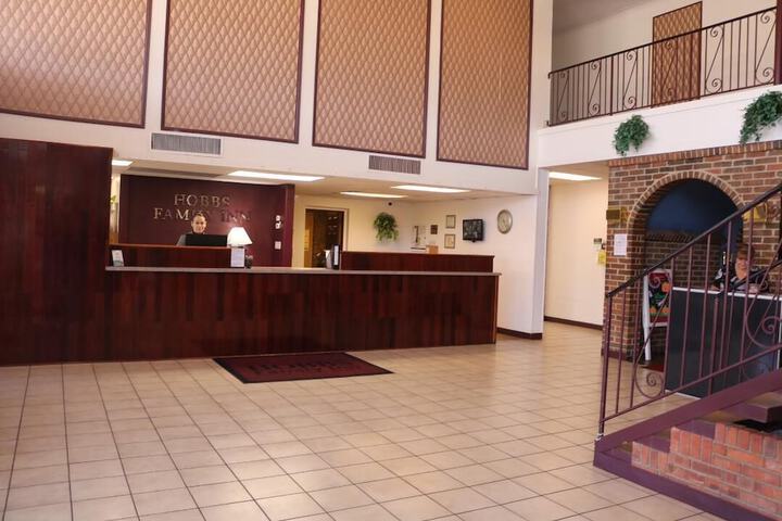Hotel Interior 4 of 31