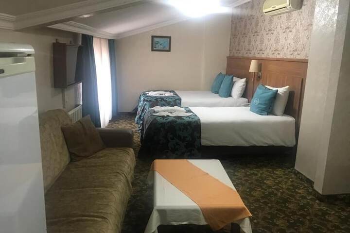 Room 5 of 40