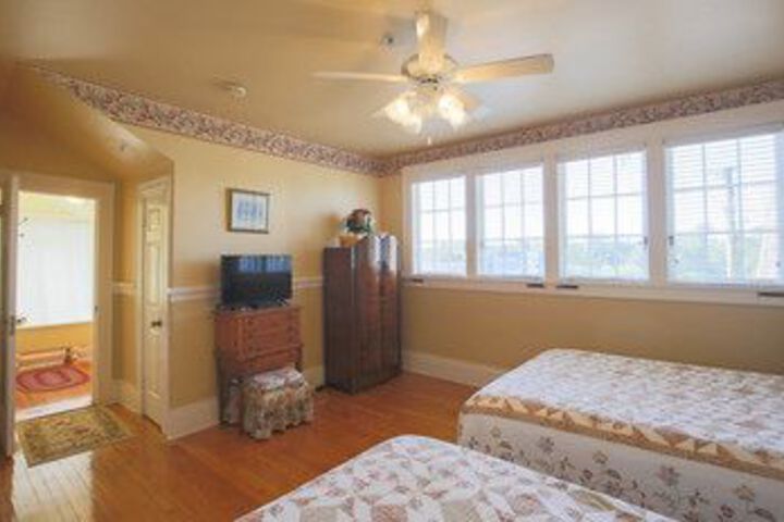 Room 25 of 67
