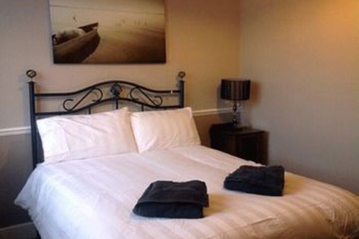 Room 5 of 25
