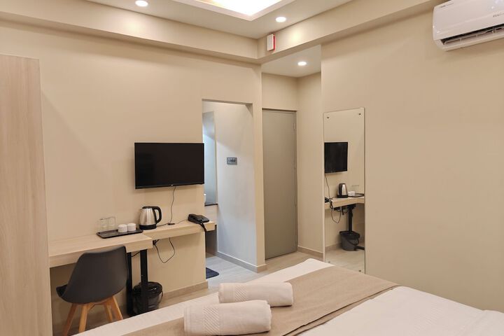 Room 14 of 57