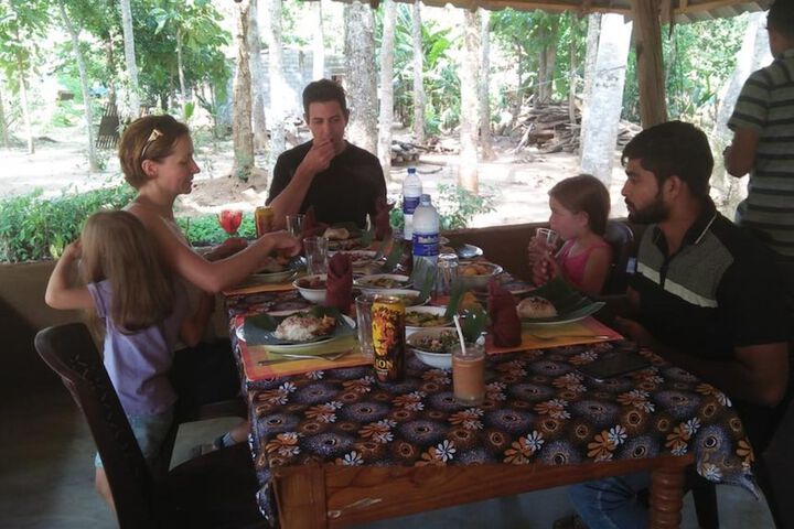 Dining 10 of 21