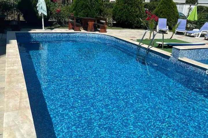 Pool 26 of 36