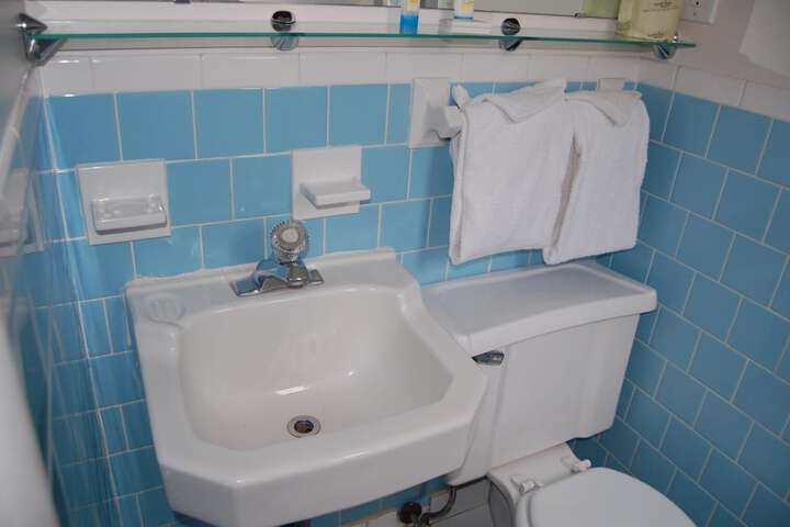 Room 18 of 29