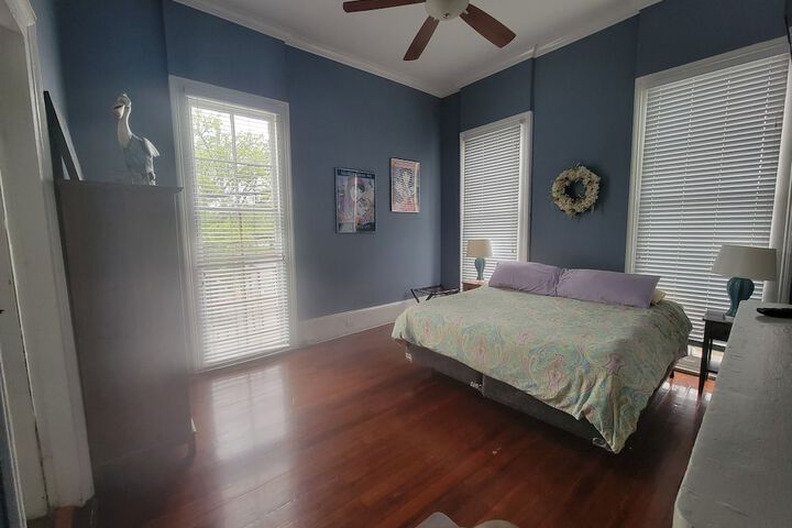 Room 7 of 27