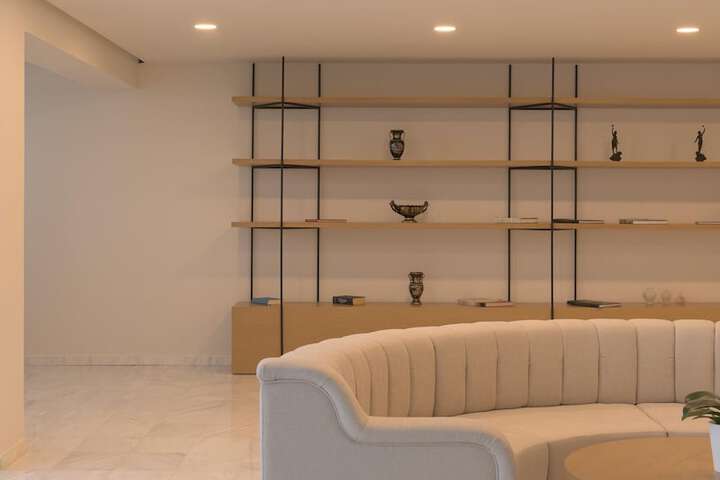 Entrance & Lobby