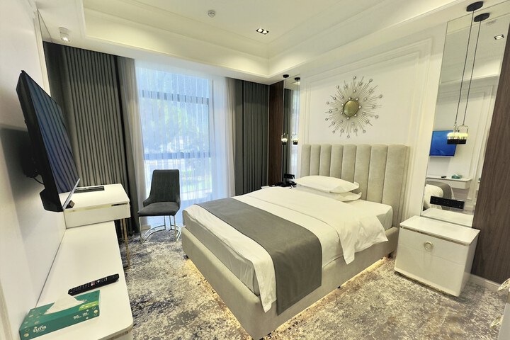 Room 4 of 57