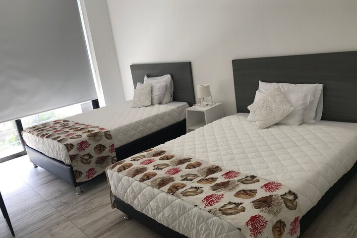 Room 4 of 17