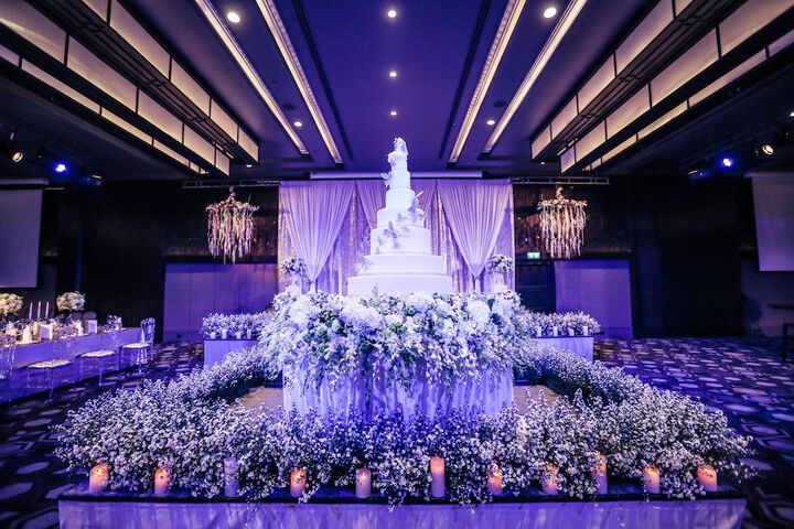 Ballroom/Hall 104 of 125