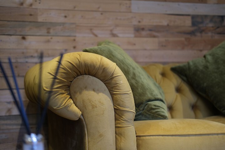 Lounge 61 of 67
