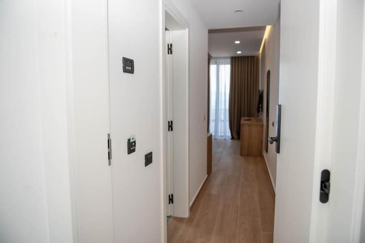 Room 3 of 46