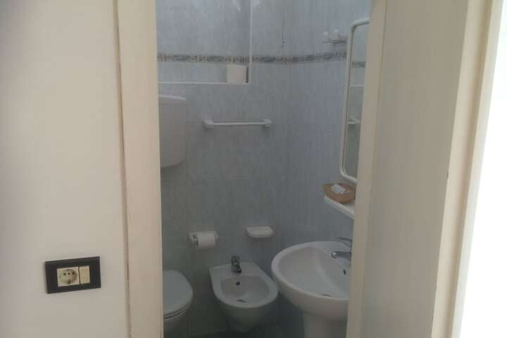 Room 18 of 31
