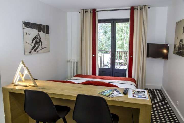 Room 9 of 71