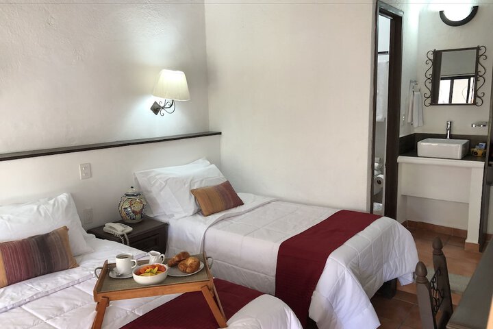 Room 8 of 43