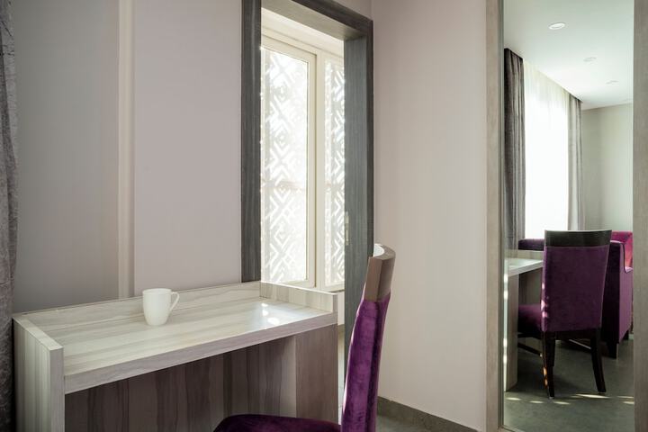 Room 12 of 48