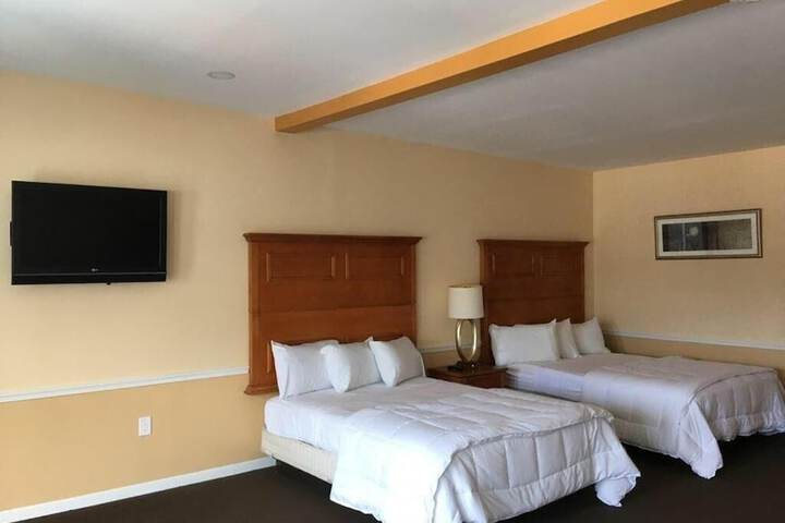 Room 7 of 19