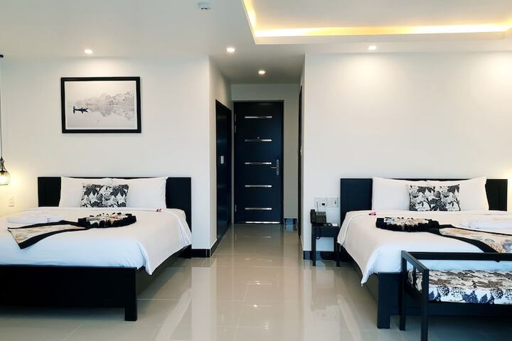 Room 29 of 143