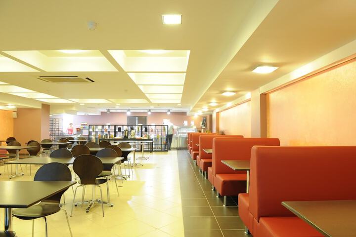 Dining Photos