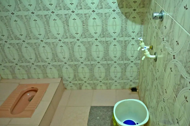 Room 9 of 23
