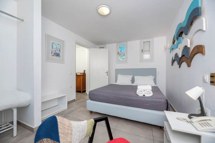 Room 22 of 104