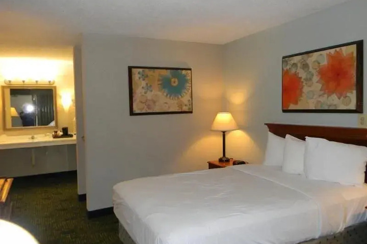 Exterior of QUALITY INN PRESTONSBURG